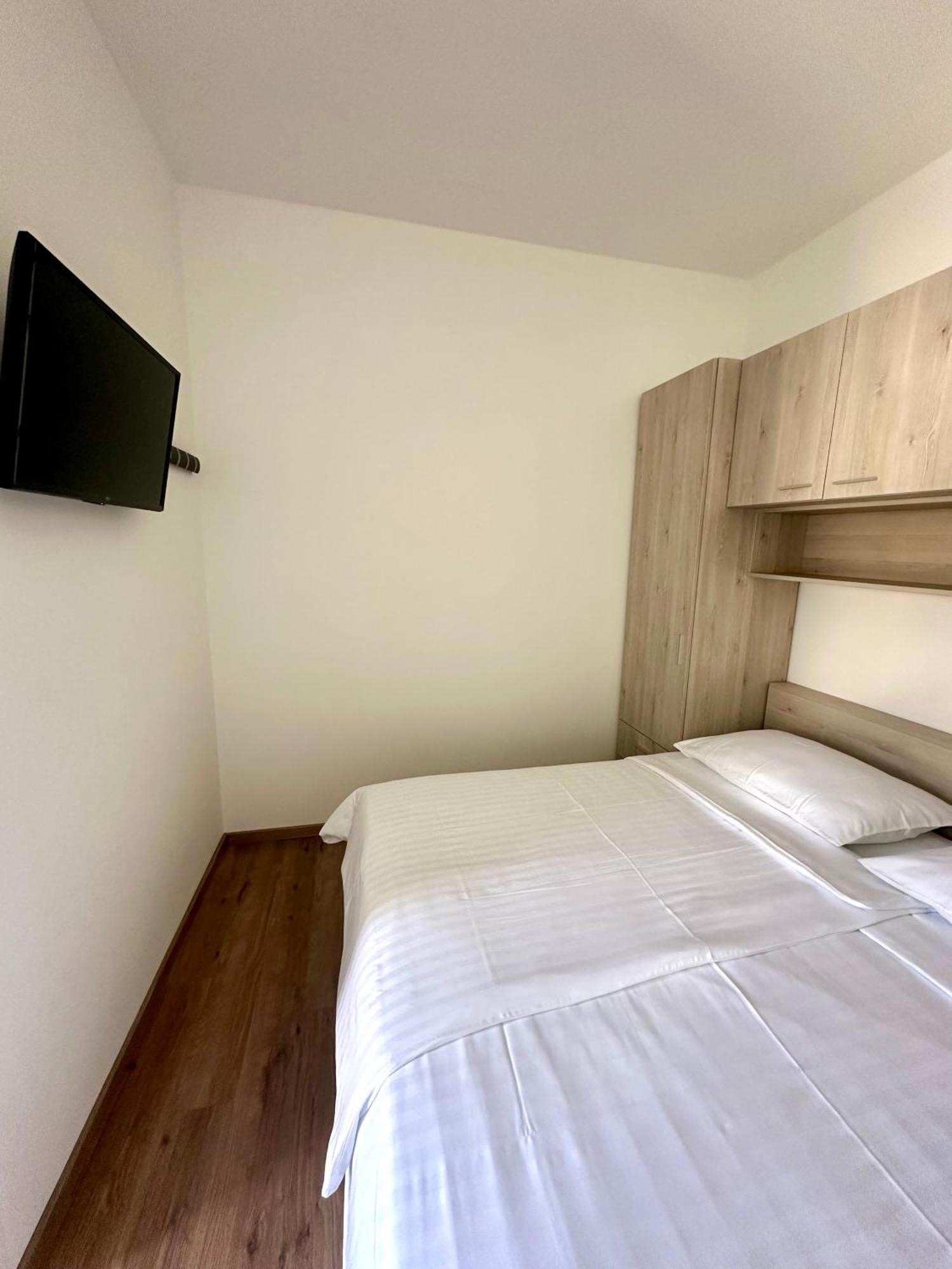 Sea View Room Macolic Palit Esterno foto