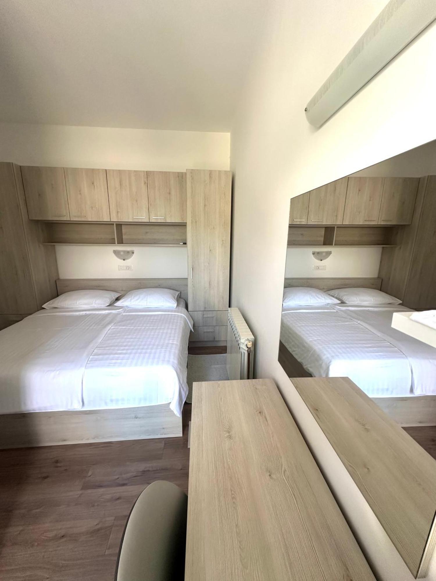 Sea View Room Macolic Palit Esterno foto